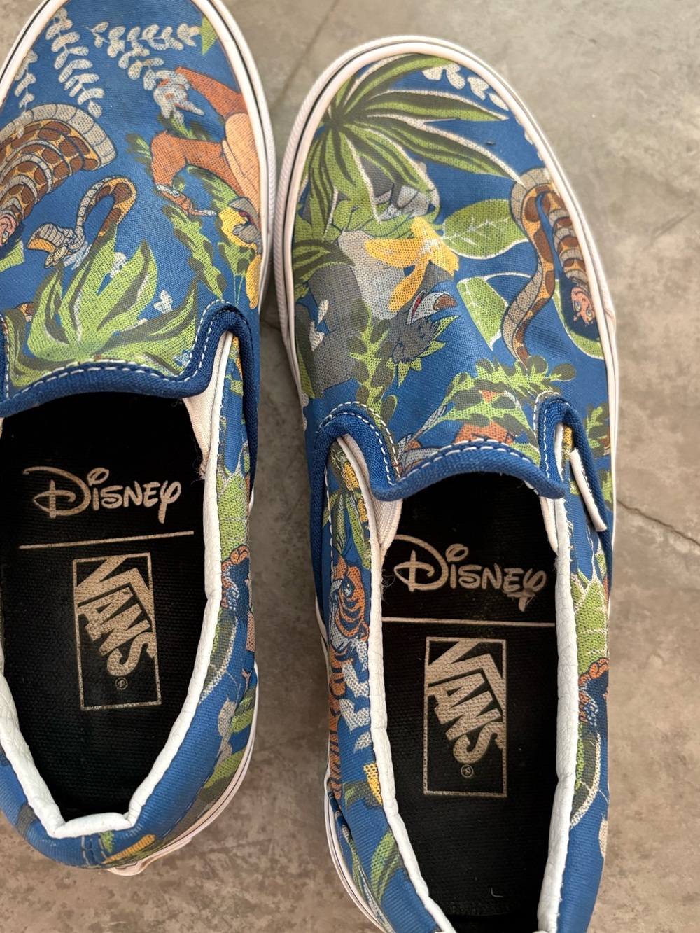 Rare Vans Disney Jungle Book slip-on sneakers featuring a vibrant blue jungle - Picture 3 of 9